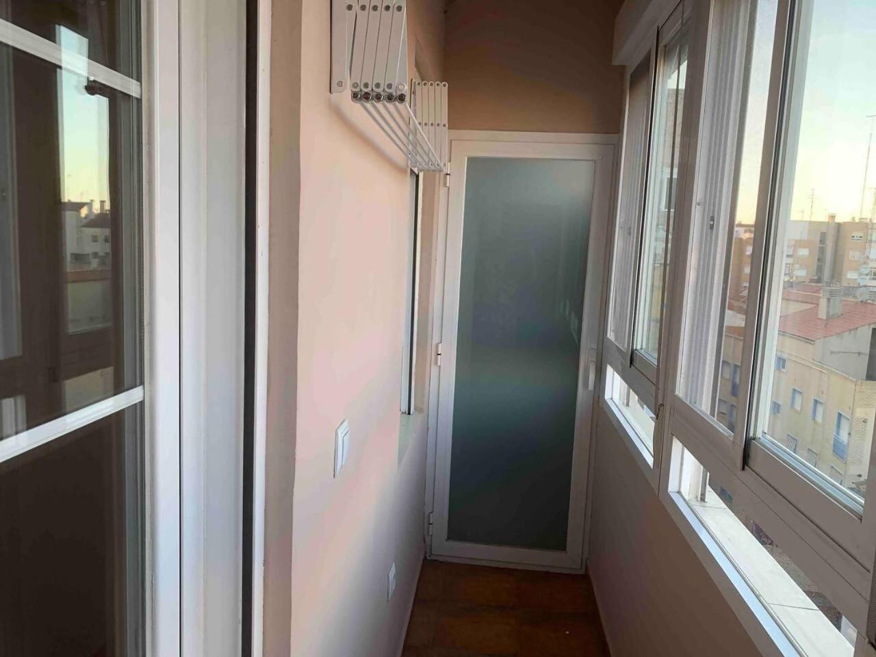 Un Hogar En El Centro Con Parking Gratuito Apartment Zaragoza Luaran gambar